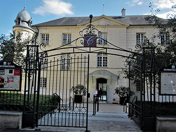 «Карре Куаньяр» (Carré des Coignard), Ножан-сюр-Марн, Франция